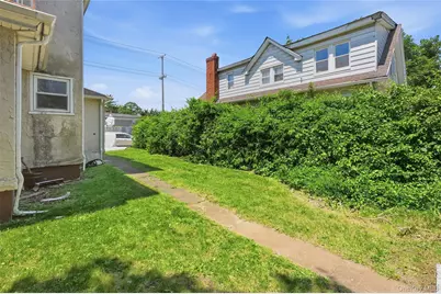 1 Moore Avenue, Hempstead, NY 11550 - Photo 20