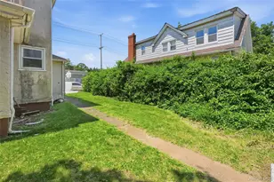 1 Moore Ave, Hempstead, NY 11550 - Photo 20