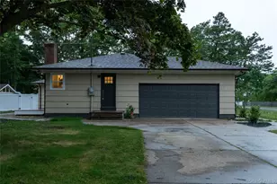 64 Lincoln Ave, Mastic Beach, NY 11951 - Photo 4