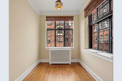 2 Westchester Avenue #4J, White Plains, NY 10601 - Photo 8