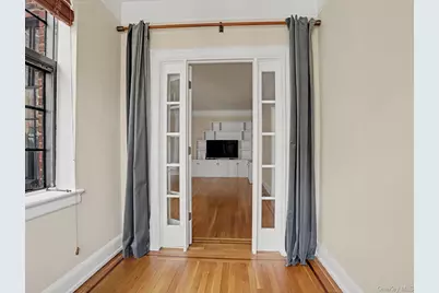 2 Westchester Avenue #4J, White Plains, NY 10601 - Photo 4