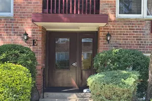 61 Maine Ave, Rockville Centre, NY 11570 - Photo 2