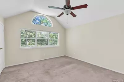 112 Dorado Court S, Middle Island, NY 11953 - Photo 22
