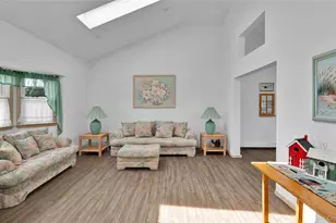 22 Donna Dr, Calverton, NY 11933 - Photo 6