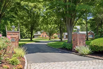 7 Fairway Court, Upper Brookville, NY 11771 - Photo 2