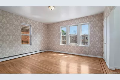 937 E 225th Street, Bronx, NY 10466 - Photo 8
