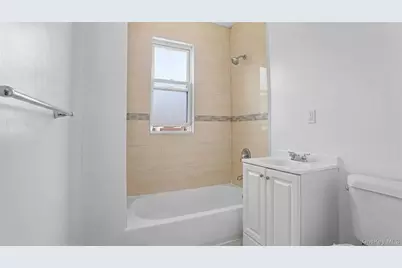 937 E 225th Street, Bronx, NY 10466 - Photo 18