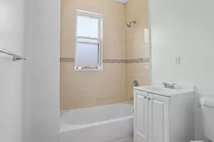 937 E 225th St, Bronx, NY 10466 - Photo 18