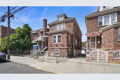 937 E 225th Street, Bronx, NY 10466 - Photo 2