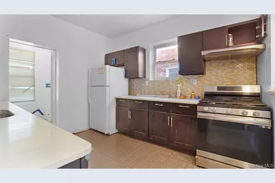 937 E 225th Street, Bronx, NY 10466 - Photo 6