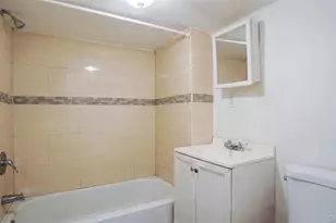 937 E 225th St, Bronx, NY 10466 - Photo 12