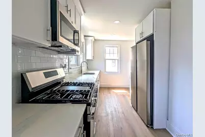 344 Roslyn Ave, Carle Place, NY 11514 - Photo 6