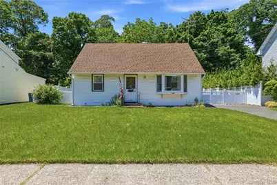 1090 South Drive, Merrick, NY 11566 - Photo 1