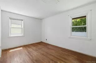 1090 South Dr, Merrick, NY 11566 - Photo 10