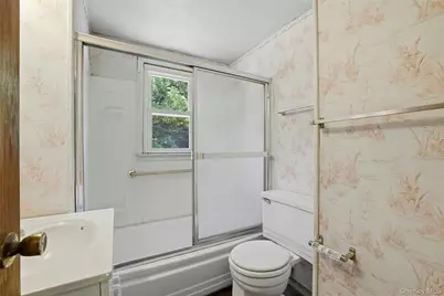 1090 South Drive, Merrick, NY 11566 - Photo 18