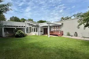 247 Barrett Rd, Lawrence, NY 11559 - Photo 8
