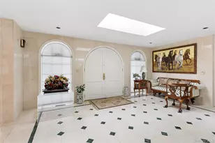 247 Barrett Rd, Lawrence, NY 11559 - Photo 10