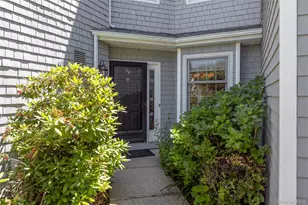 38 Lakebridge Dr S, Kings Park, NY 11754 - Photo 4