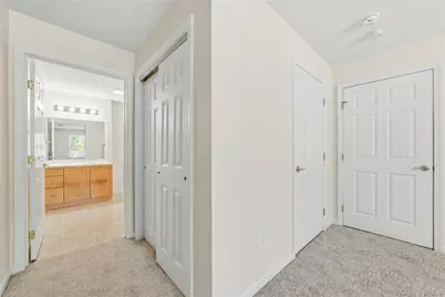 100 Woodcrest Lane #112, Mount Kisco, NY 10549 - Photo 10