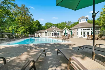 100 Woodcrest Lane #112, Mount Kisco, NY 10549 - Photo 18