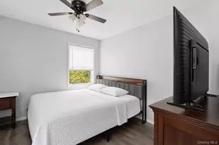 110 Queen St, Bay Shore, NY 11706 - Photo 6