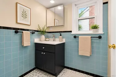 530 Washington Boulevard, Long Beach, NY 11561 - Photo 24