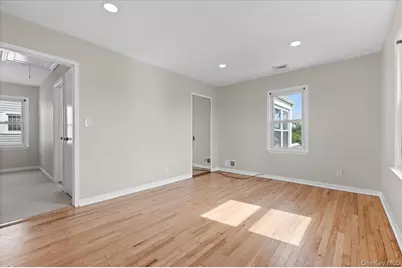 530 Washington Boulevard, Long Beach, NY 11561 - Photo 32