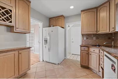 530 Washington Boulevard, Long Beach, NY 11561 - Photo 20