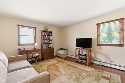 7 Lawrence Court, Syosset, NY 11791 - Photo 24