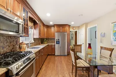 7 Lawrence Court, Syosset, NY 11791 - Photo 14