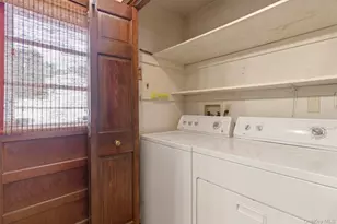 7 Lawrence Ct, Syosset, NY 11791 - Photo 20
