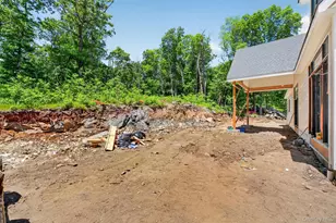 1349 Hanover St, Yorktown Heights, NY 10598 - Photo 6