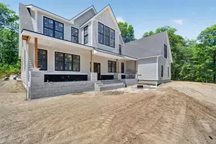 1349 Hanover St, Yorktown Heights, NY 10598 - Photo 4