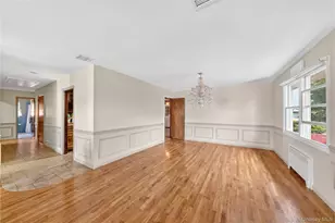 240 Pearl St, Lawrence, NY 11559 - Photo 4