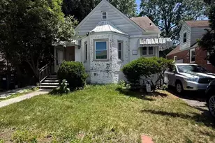 185-06 64th Ave, Fresh Meadows, NY 11365 - Photo 10