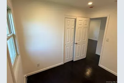 322 N Virginia Avenue, Massapequa, NY 11758 - Photo 12