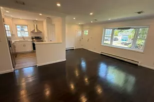 322 N Virginia Ave, Massapequa, NY 11758 - Photo 4
