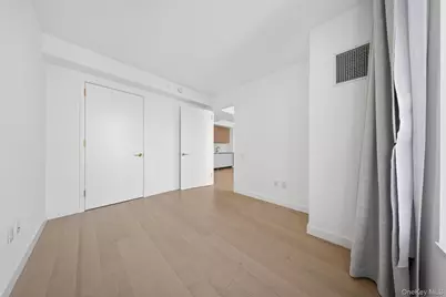 3 Court Square, Long Island City, NY 11101 - Photo 12