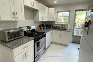 34 Inwood Rd, Port Washington, NY 11050 - Photo 6