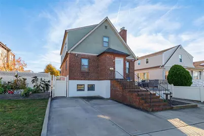 57 Island Parkway, Island Park, NY 11558 - Photo 2