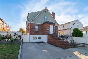 57 Island Pkwy, Island Park, NY 11558 - Photo 2