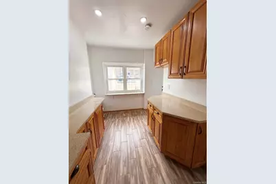 141-09 72nd Avenue, Kew Gardens, NY 11367 - Photo 4