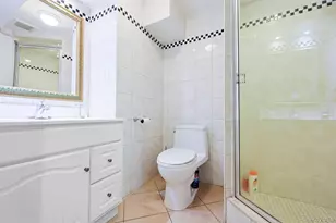 42 Beechwood Ln, New Hyde Park, NY 11040 - Photo 26