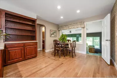 1401 Herzel Boulevard, West Babylon, NY 11704 - Photo 14