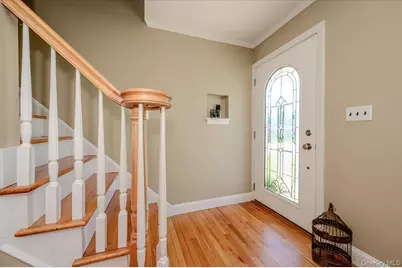 1401 Herzel Boulevard, West Babylon, NY 11704 - Photo 4