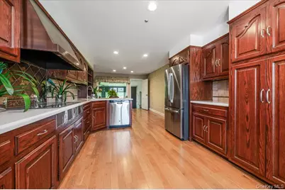 1401 Herzel Boulevard, West Babylon, NY 11704 - Photo 12