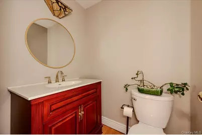1401 Herzel Boulevard, West Babylon, NY 11704 - Photo 20