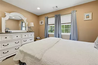 323 Erik Drive, East Setauket, NY 11733 - Photo 20
