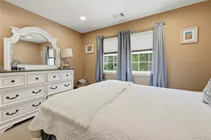 323 Erik Dr, East Setauket, NY 11733 - Photo 20