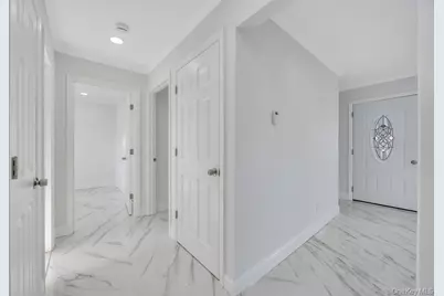1828 Stein Drive, Bay Shore, NY 11706 - Photo 14